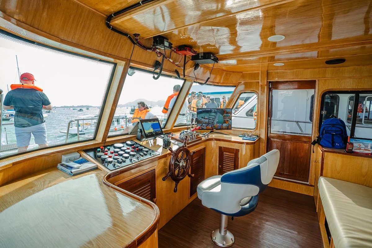 Luxury captain cabin inside Seafarer Divers Phuket premium scuba diving boat